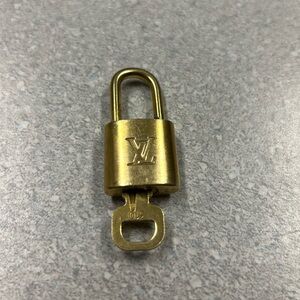 Louis Vuitton authentic 310 lock and key